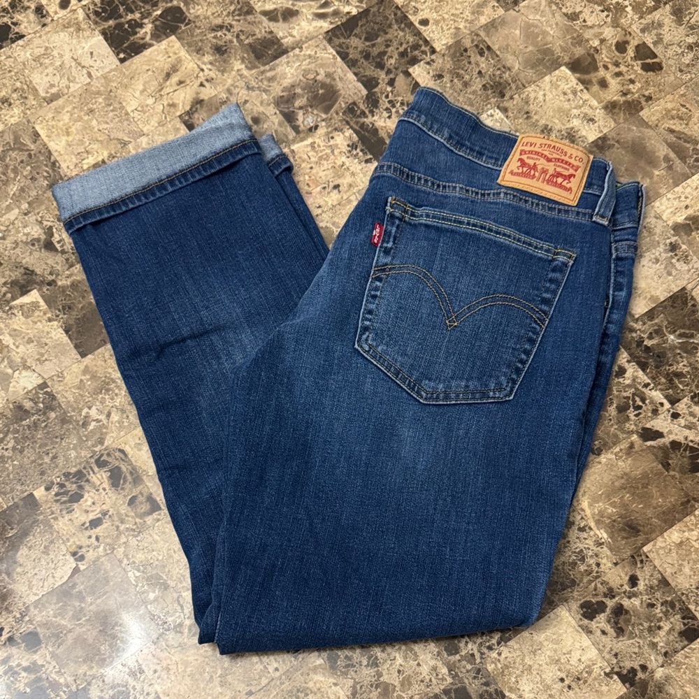 Like New Women’s Boyfriend Fit Levi’s